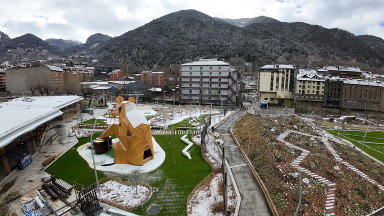 Procés de construcció del parc de l'Ossa a Encamp @ComuEncamp (3).JPG