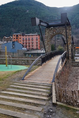 Rehabilitació del pont de la Mola.