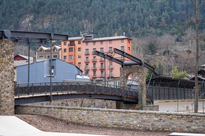 Rehabilitació del pont de la Mola.