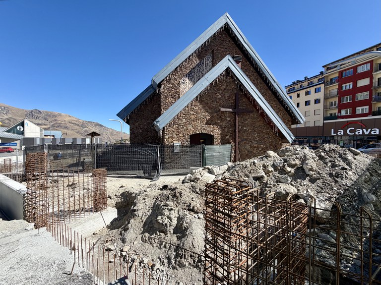 20260922 evolució obres plaça esglèsia el Pas de la Casa ComuEncam.jpg