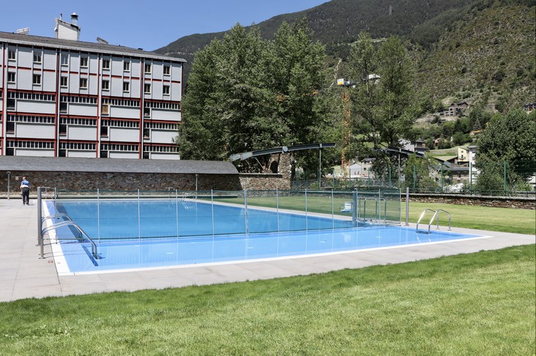 20230623 piscina de la mola @comuencamp (5).jpg