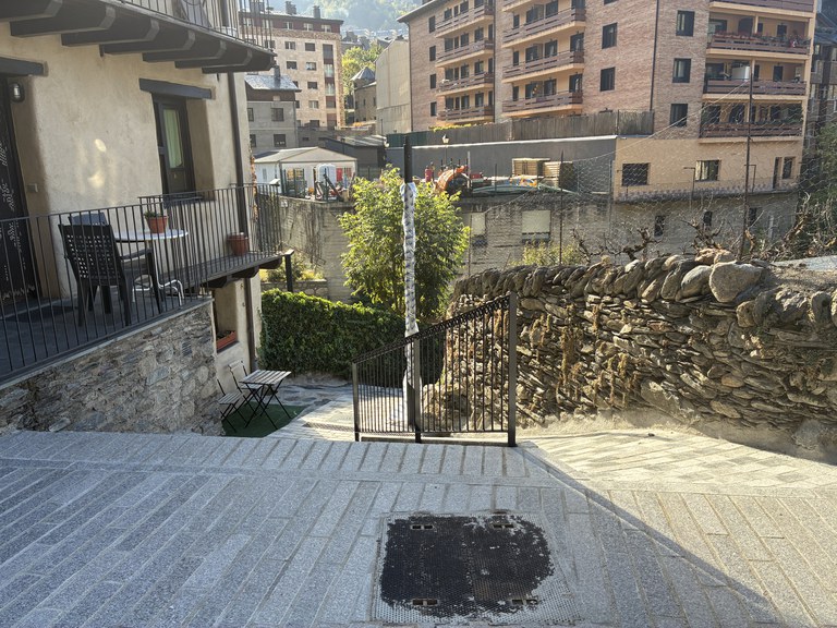 Evolució dels treballs de remodelació del nucli tradicional de les Bons.