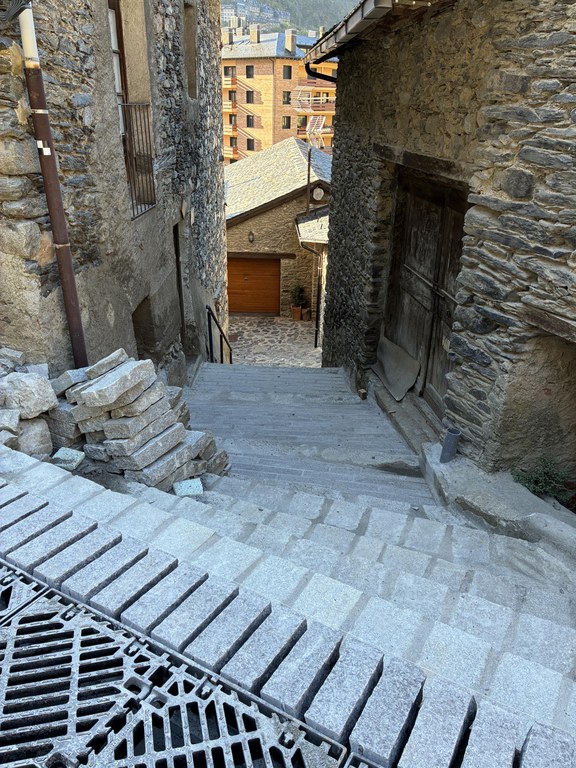Evolució dels treballs de remodelació del nucli tradicional de les Bons.